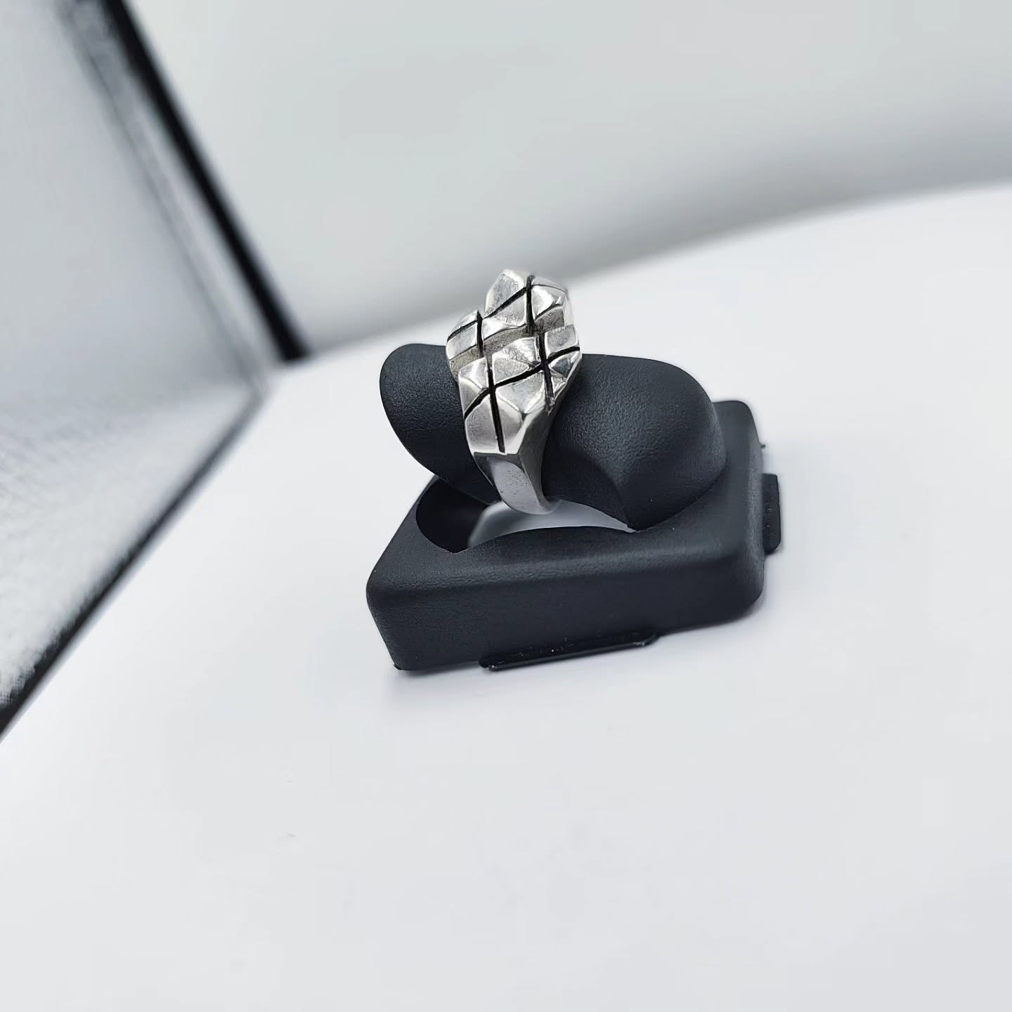 ABSTRACT CUBE chevalier RING - Image 5