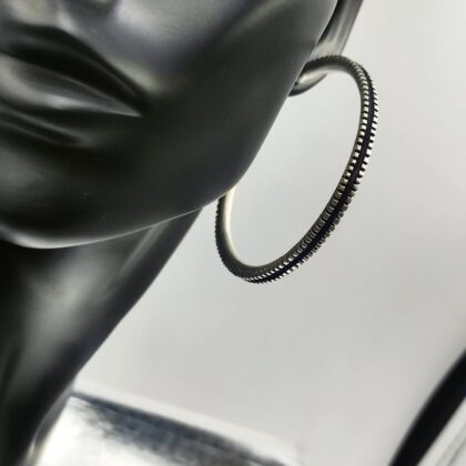 gynaikeioi-megaloi-krikoi-apo-asimi-925-me-odeidosi-textured-hoops