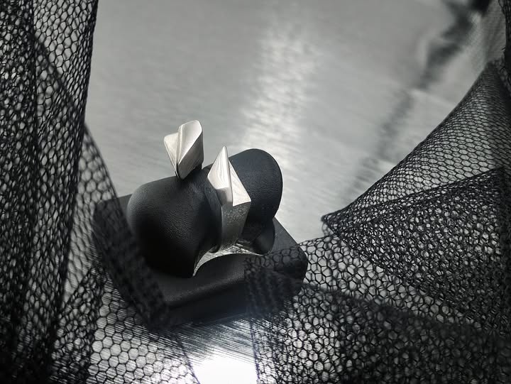 MIRROR EDGE ring
