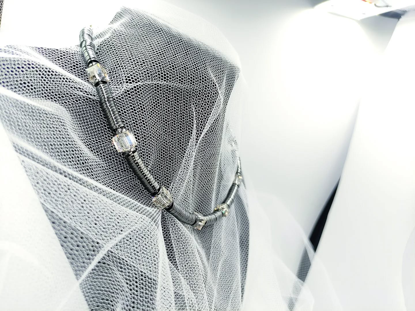 OPORA necklace - Image 3