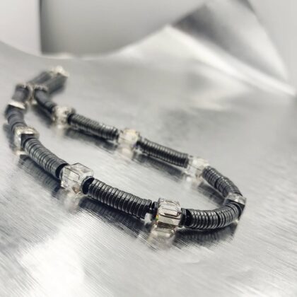 OPORA necklace