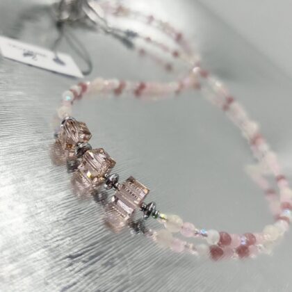 gynaikeio-kolie-me-3-krystallous-swarovski-vintage-rose-achati-kai-quartz-beaded-necklace