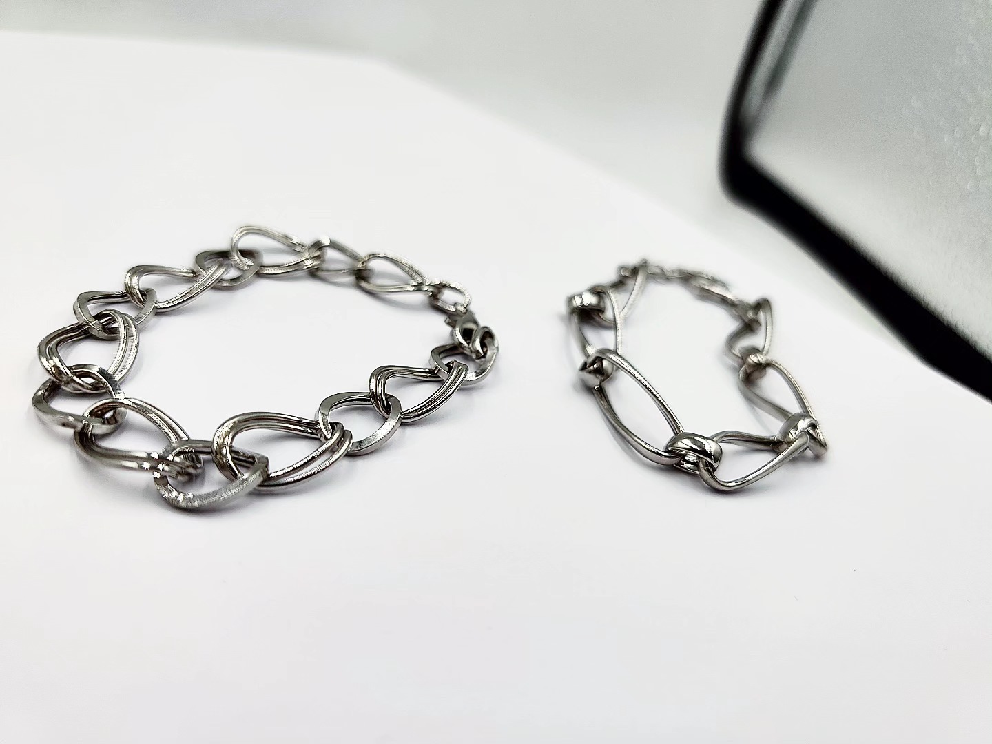 AKTI bracelet chain - Image 3
