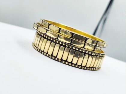 gynaikeio-set-3-vraxionion-apo-mprountzo-bangle-stack