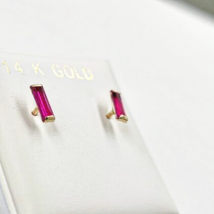 gynaikeia-chrysa-skoylarikia-mpagketa-14k-fuchsia-petra-baguette