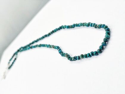gynaikeio-kolie-apo-chrysokolla-fysikes-petres-asimi-925-necklace